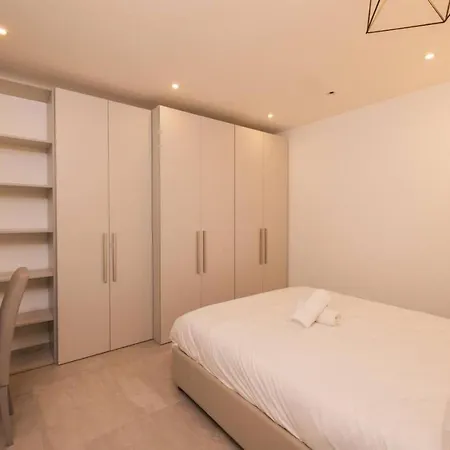 Swieqi 3 Bedroom 5 Apartament